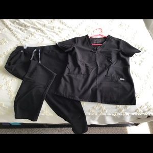 Figs Black Scrub Set, Size Medium